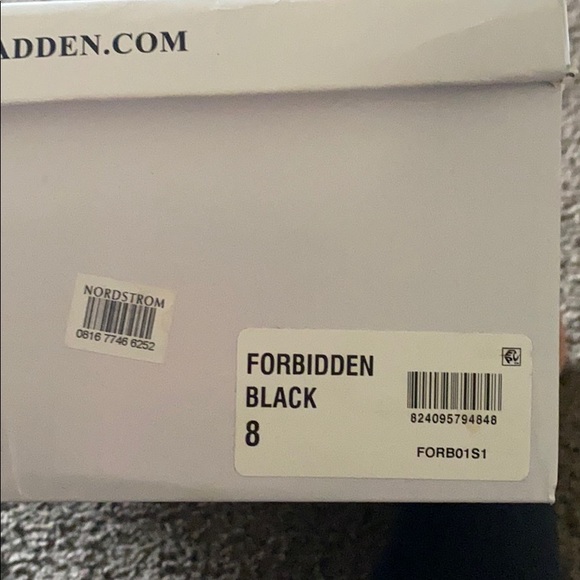 Over the knee boots - Picture 3 of 4